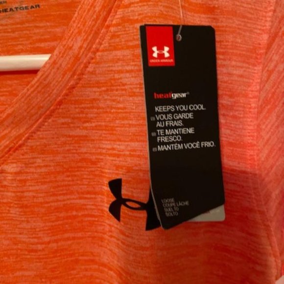 Ladies Under Armour Heatgear Long Sleeve Shirt, NWT, size small/p/ch - Picture 3 of 8